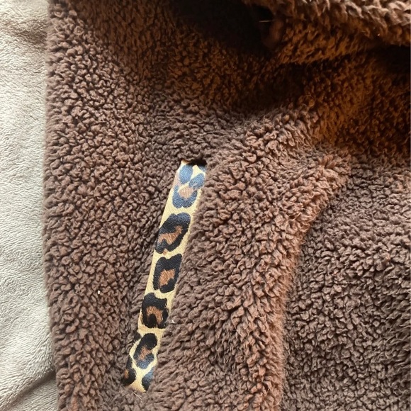 Teddy bear fleece pullover - Picture 2 of 4